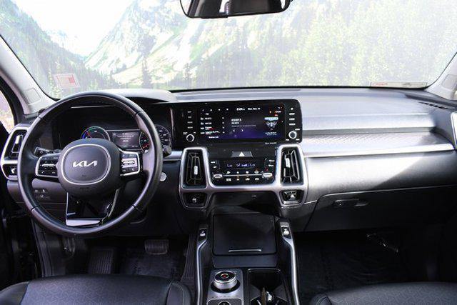 used 2023 Kia Sorento Hybrid car, priced at $28,999