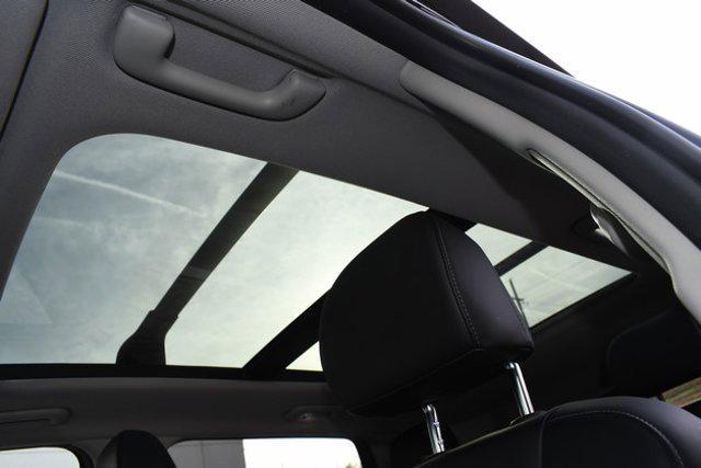 used 2023 Kia Sorento Hybrid car, priced at $28,999