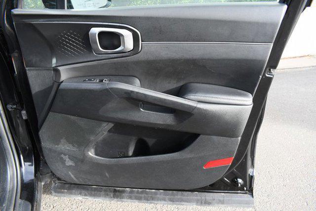 used 2023 Kia Sorento Hybrid car, priced at $28,999