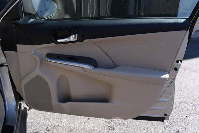 used 2014 Toyota Camry Hybrid car, priced at $11,499