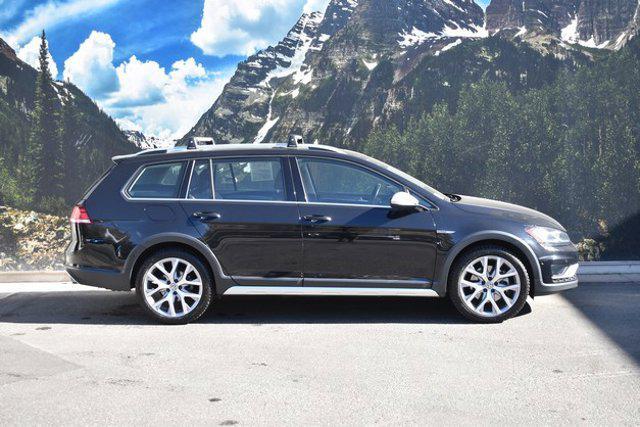 used 2018 Volkswagen Golf Alltrack car, priced at $18,999