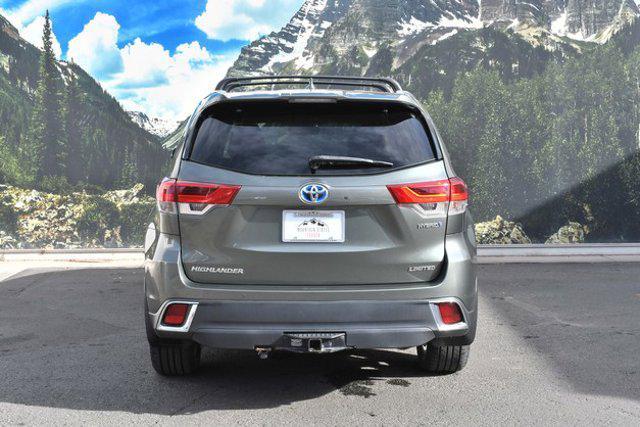 used 2019 Toyota Highlander Hybrid car, priced at $25,499