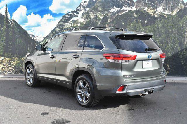 used 2019 Toyota Highlander Hybrid car, priced at $25,499
