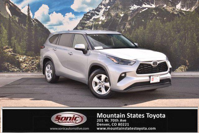 used 2024 Toyota Highlander car, priced at $32,996