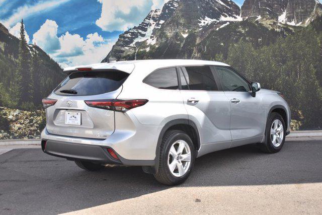 used 2024 Toyota Highlander car, priced at $32,996