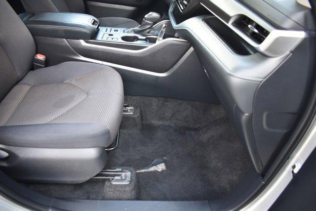 used 2024 Toyota Highlander car, priced at $32,996