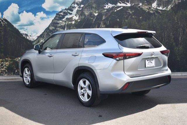 used 2024 Toyota Highlander car, priced at $32,996