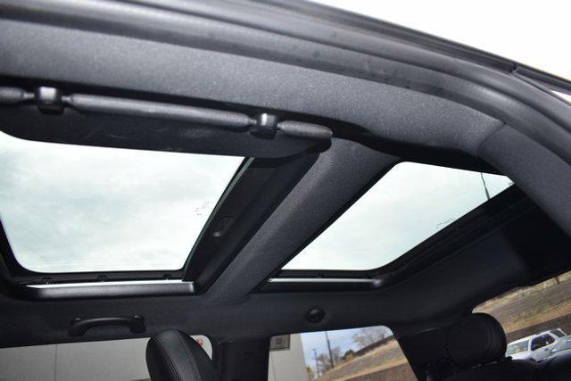 used 2024 MINI Hardtop car, priced at $30,997
