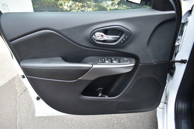used 2019 Jeep Cherokee car, priced at $18,997