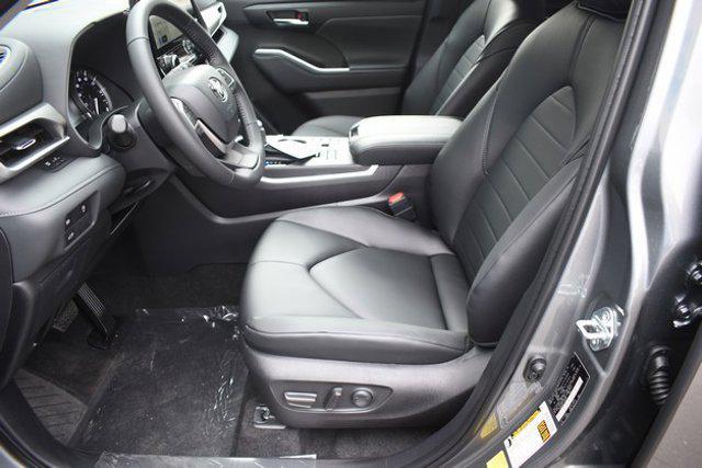 new 2026 Toyota Highlander car, priced at $48,361