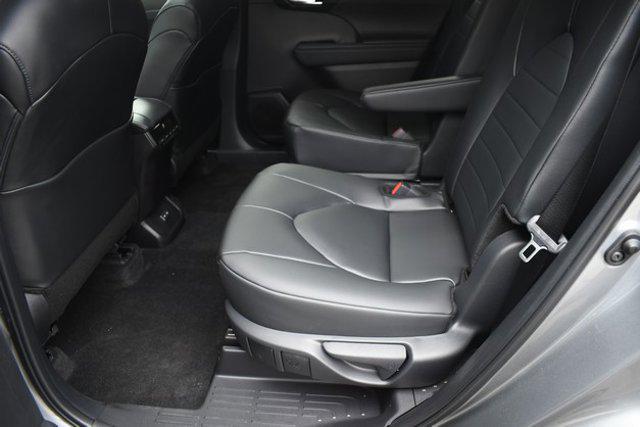 new 2026 Toyota Highlander car, priced at $48,361