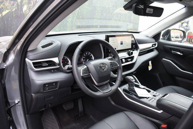 new 2026 Toyota Highlander car, priced at $48,361