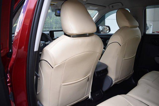 used 2023 Toyota Highlander Hybrid car, priced at $39,499