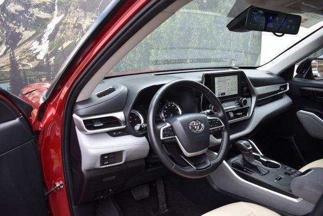 used 2023 Toyota Highlander Hybrid car, priced at $39,499