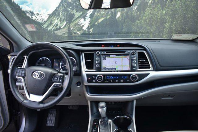 used 2019 Toyota Highlander car, priced at $28,496