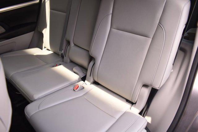 used 2019 Toyota Highlander car, priced at $28,496
