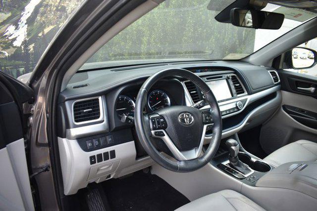 used 2019 Toyota Highlander car, priced at $28,496