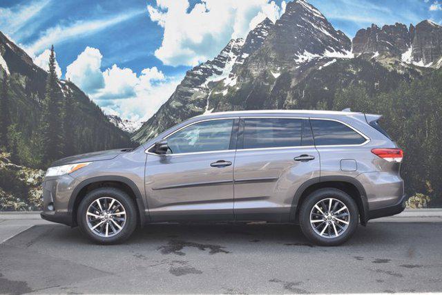 used 2019 Toyota Highlander car, priced at $28,496