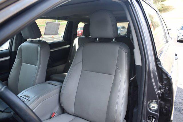 used 2019 Toyota Highlander car, priced at $28,496