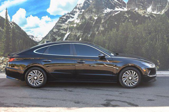 used 2023 Hyundai Sonata Hybrid car, priced at $22,298