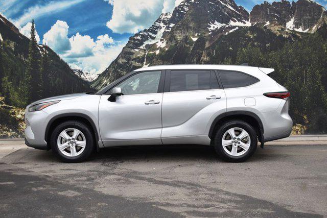 used 2024 Toyota Highlander car, priced at $37,496