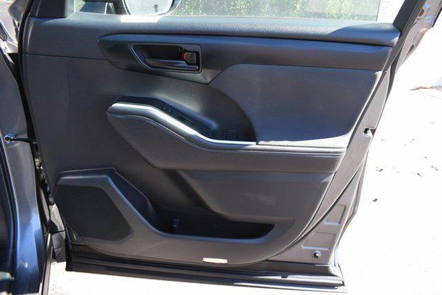 used 2024 Toyota Highlander car, priced at $33,796