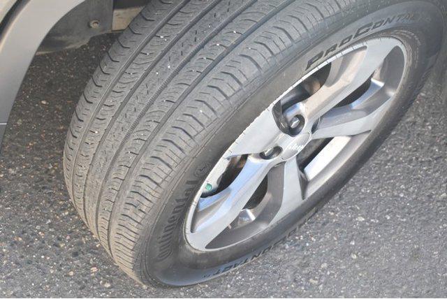 used 2020 Jeep Cherokee car, priced at $19,499