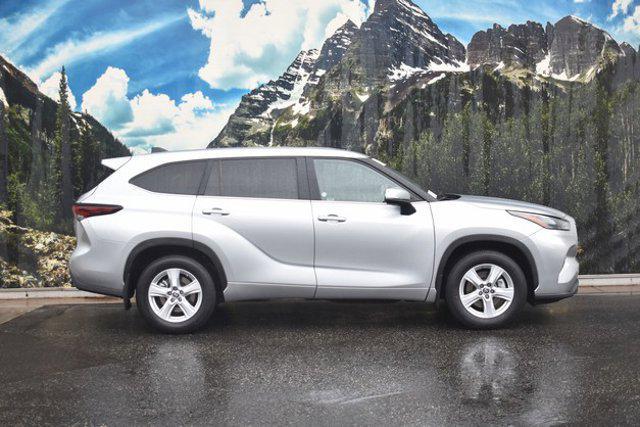 used 2024 Toyota Highlander car, priced at $32,296