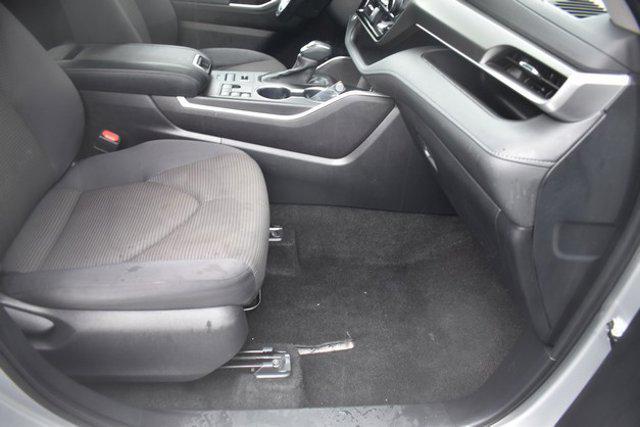 used 2024 Toyota Highlander car, priced at $32,296