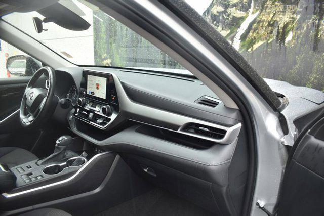 used 2024 Toyota Highlander car, priced at $32,296