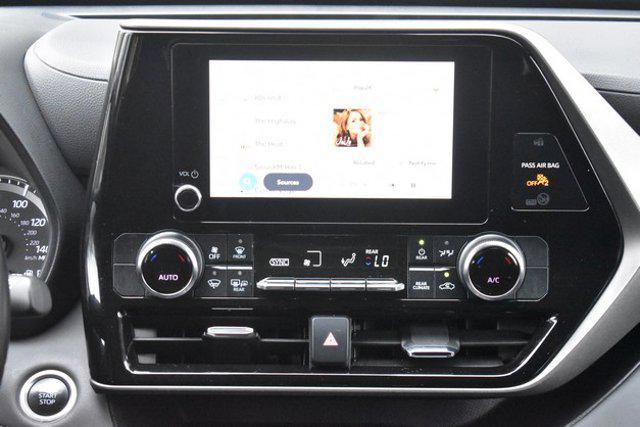 used 2024 Toyota Highlander car, priced at $32,296