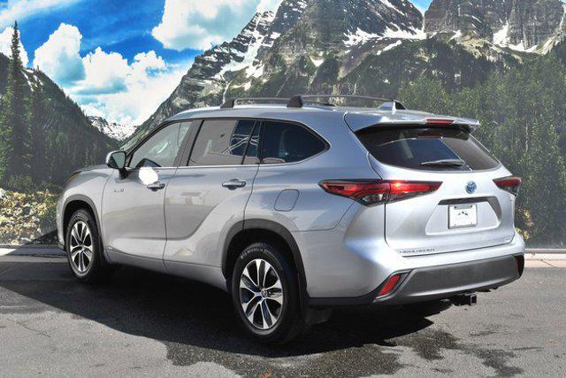 used 2021 Toyota Highlander Hybrid car, priced at $33,999