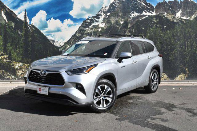 used 2021 Toyota Highlander Hybrid car, priced at $33,999