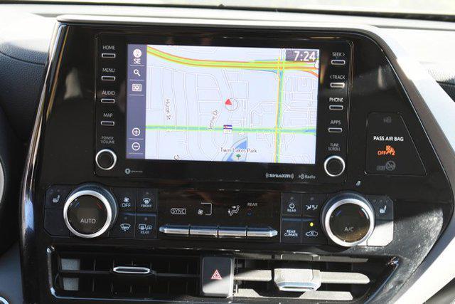 used 2021 Toyota Highlander Hybrid car, priced at $33,999