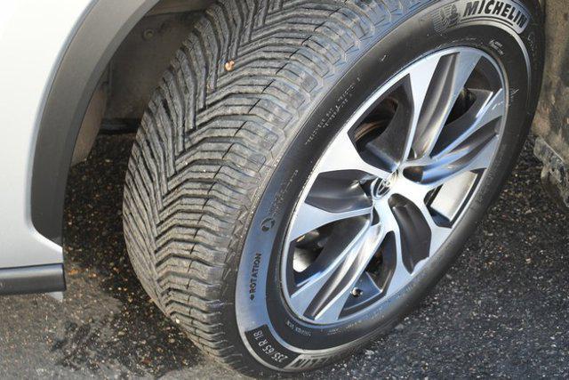 used 2021 Toyota Highlander Hybrid car, priced at $33,999