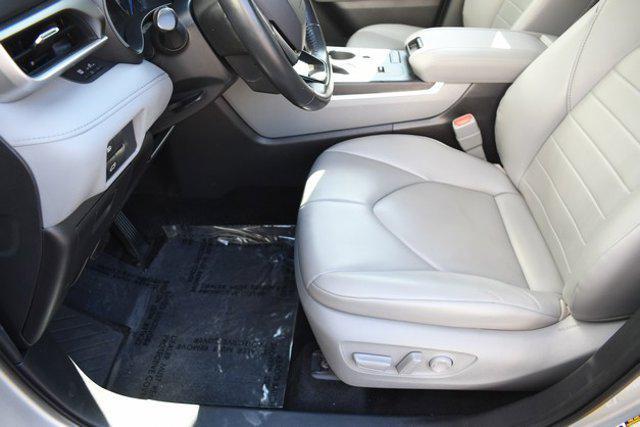used 2021 Toyota Highlander Hybrid car, priced at $33,999