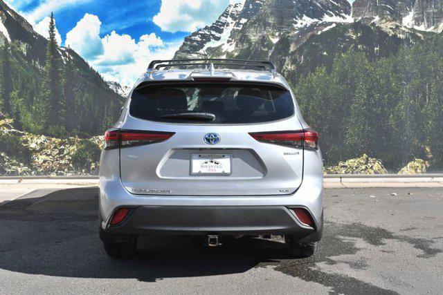 used 2021 Toyota Highlander Hybrid car, priced at $33,999