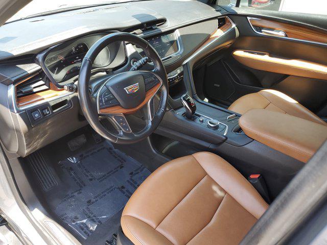 used 2022 Cadillac XT5 car, priced at $26,999