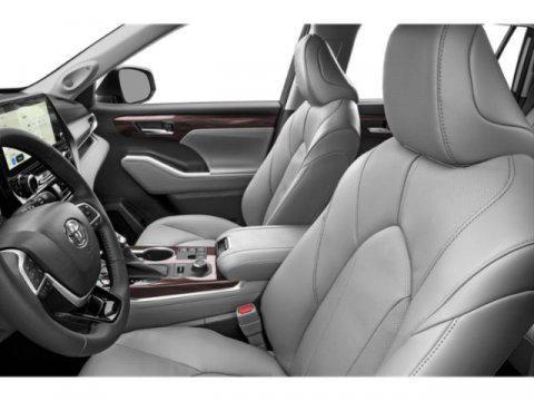 used 2023 Toyota Highlander car, priced at $44,998