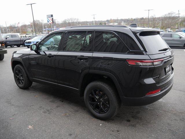 new 2025 Jeep Grand Cherokee car, priced at $43,384