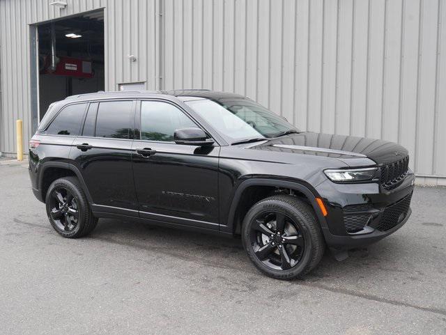 new 2024 Jeep Grand Cherokee car, priced at $43,844