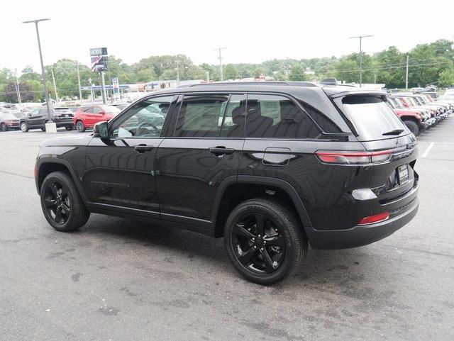 new 2024 Jeep Grand Cherokee car, priced at $43,844