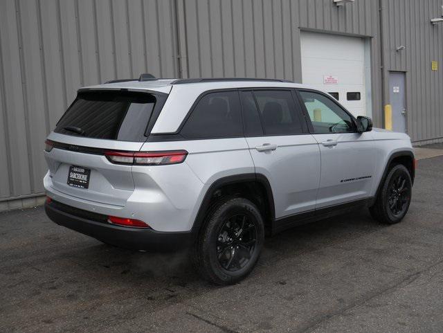 new 2025 Jeep Grand Cherokee car, priced at $43,384