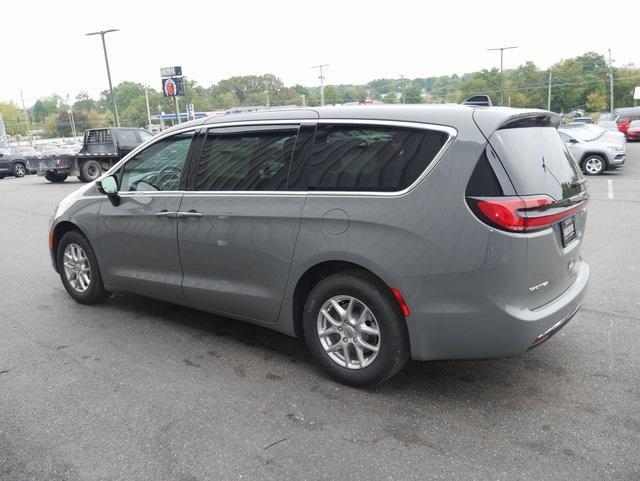 new 2025 Chrysler Pacifica car, priced at $42,222