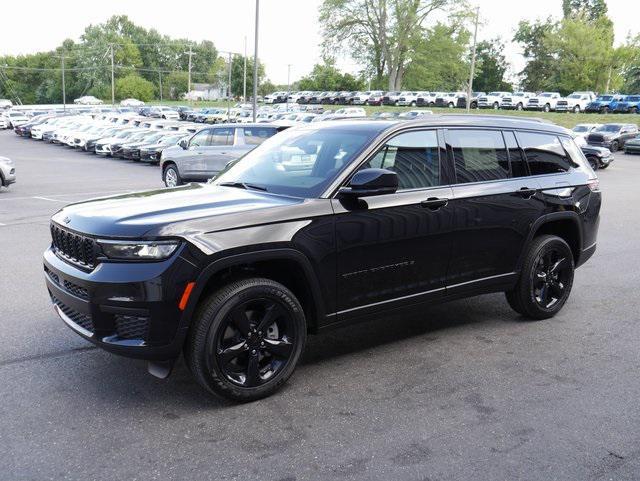 new 2024 Jeep Grand Cherokee L car, priced at $44,604