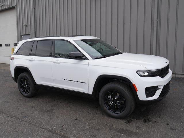 new 2025 Jeep Grand Cherokee car, priced at $42,848