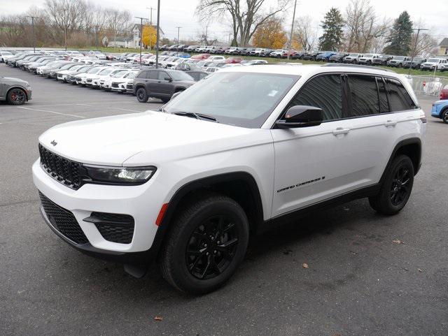 new 2025 Jeep Grand Cherokee car, priced at $42,848