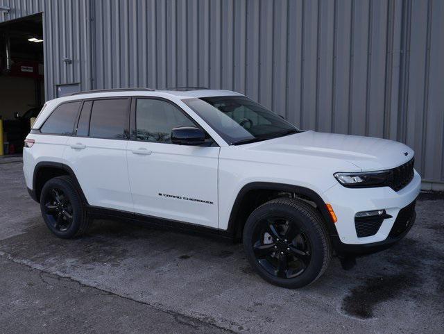 new 2025 Jeep Grand Cherokee car, priced at $52,252