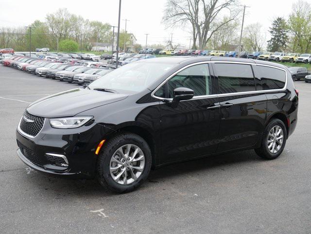 new 2024 Chrysler Pacifica car, priced at $49,374