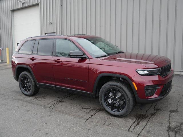 new 2025 Jeep Grand Cherokee car, priced at $43,384